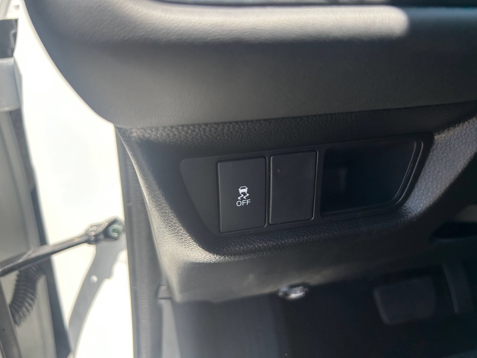 Certified 2026 Honda HR-V LX image 26