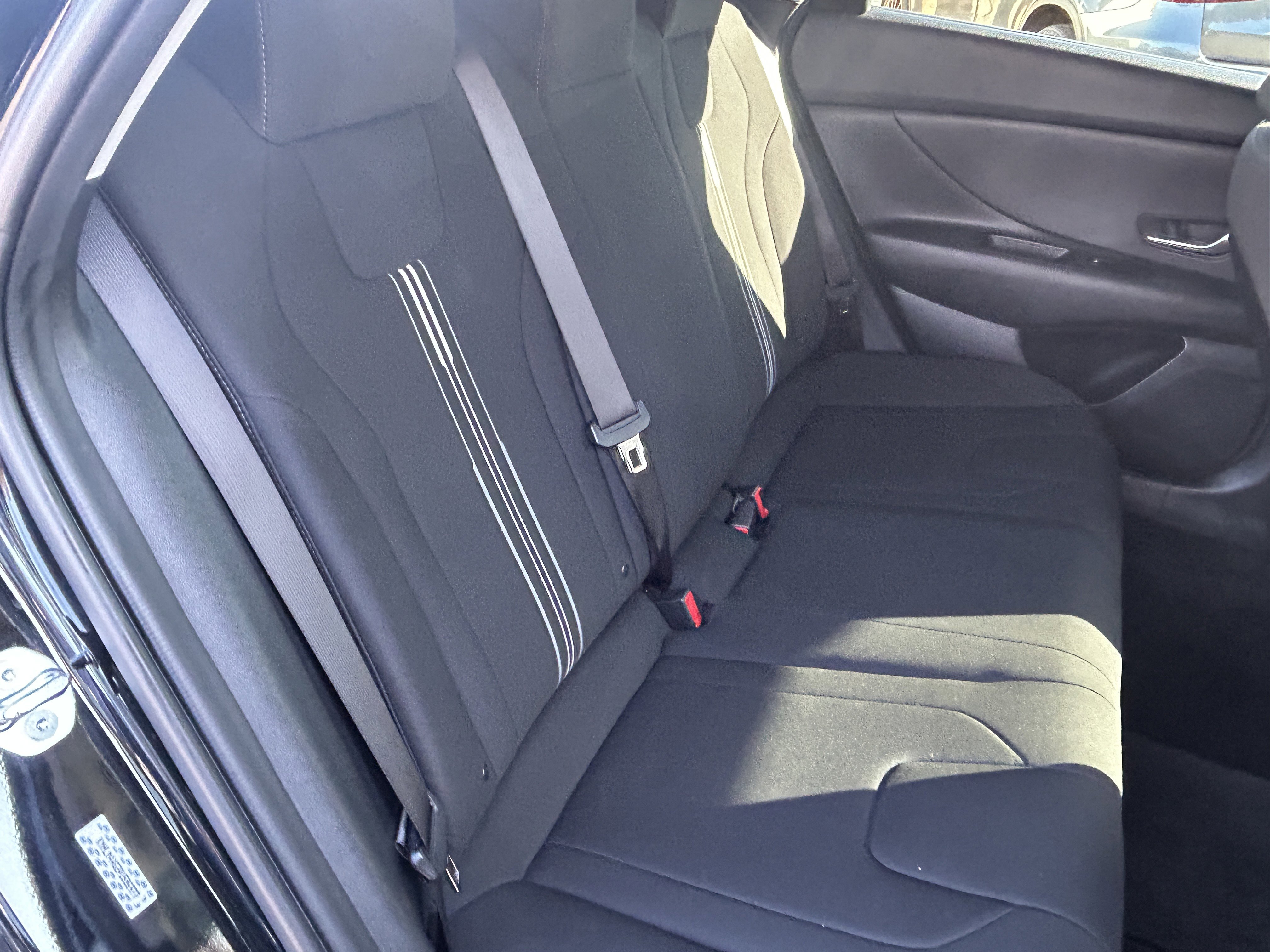 Used 2023 Hyundai Elantra SEL image 9