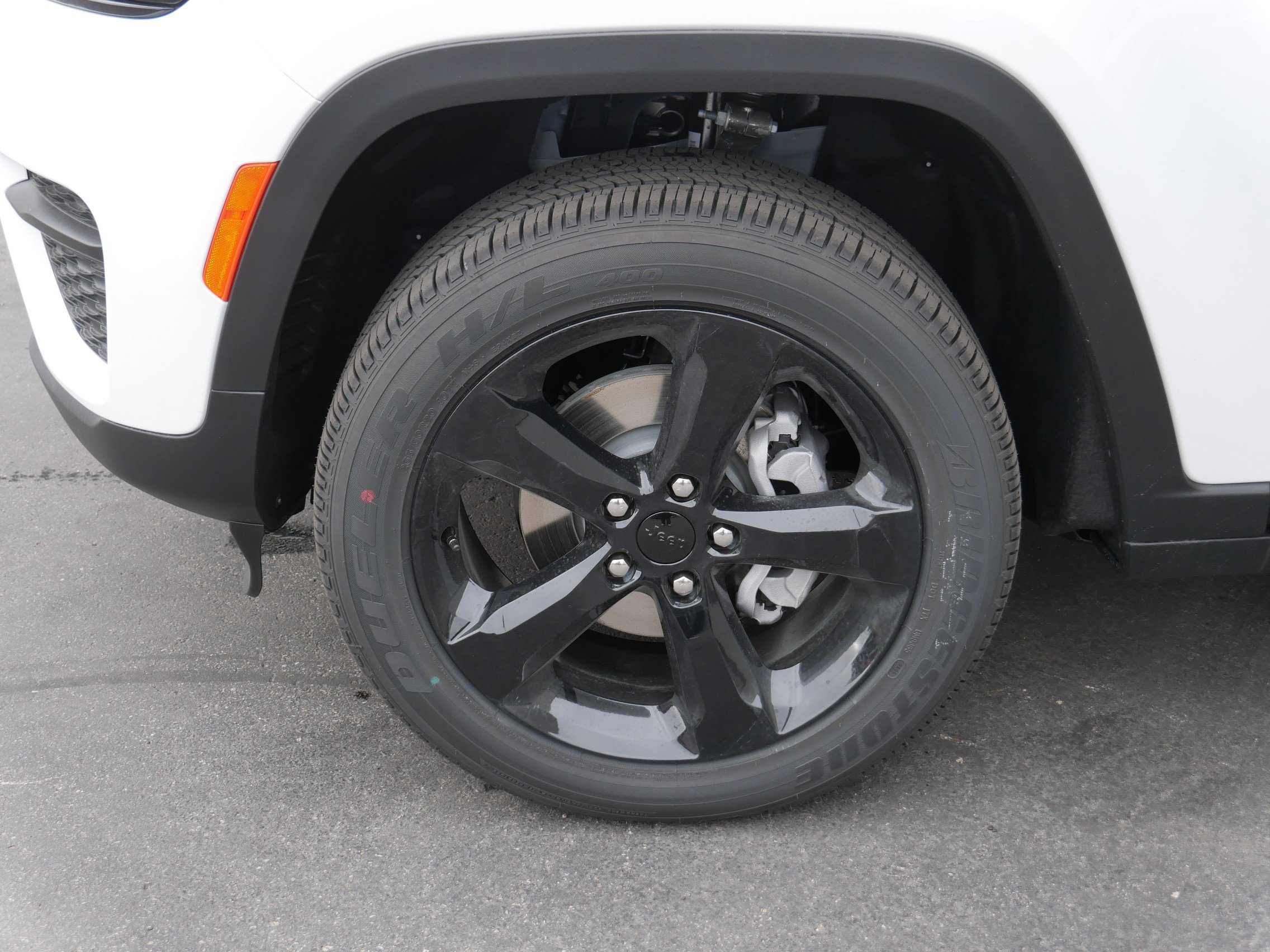 New 2025 Jeep Grand Cherokee Limited image 16