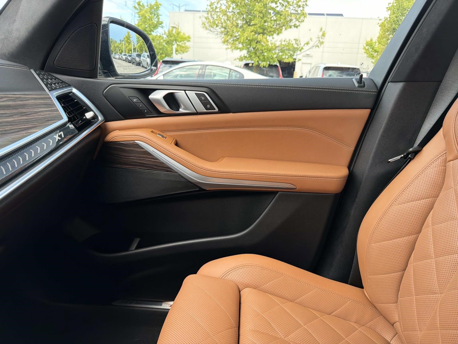 Certified 2024 BMW X7 xDrive40i w/ M Sport Package AWD/4WD image 20