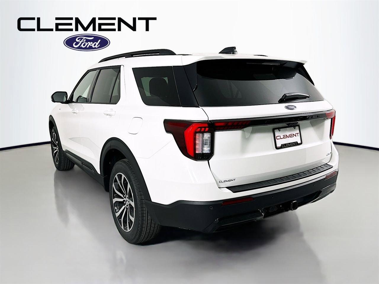 New 2026 Ford Explorer ST-Line image 8