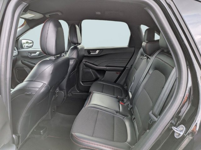 Used 2023 Ford Escape ST-Line w/ Tech Pack #1 FWD image 13