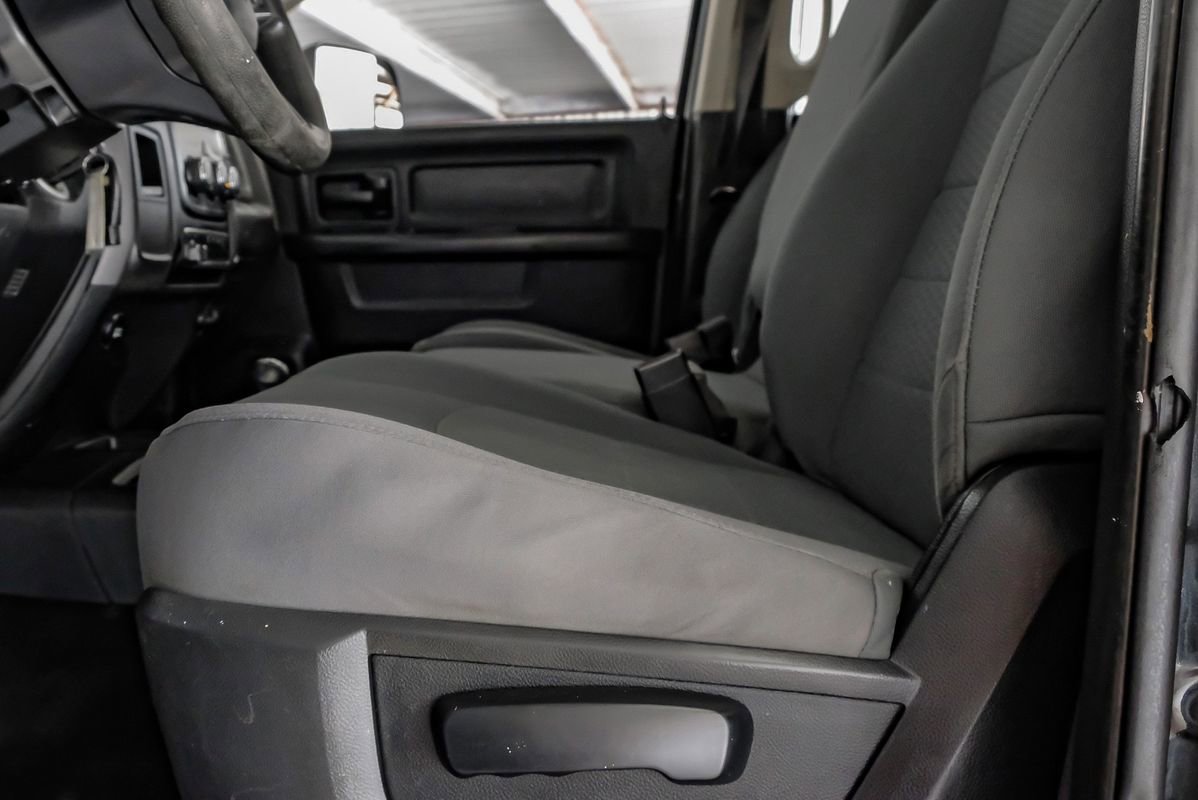 Used 2017 RAM 2500 Tradesman w/ Chrome Appearance Group image 30