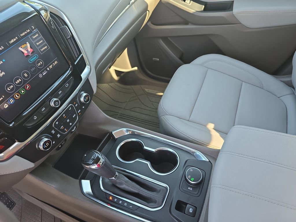 Used 2020 Chevrolet Traverse LT w/ LT Premium Package image 25