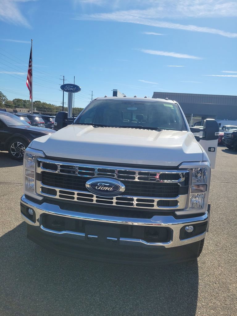 New 2026 Ford F350 XL w/ XL Chrome Package image 3