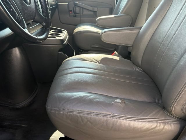 Used 2022 Chevrolet Express 2500 w/ Safety Package RWD image 11