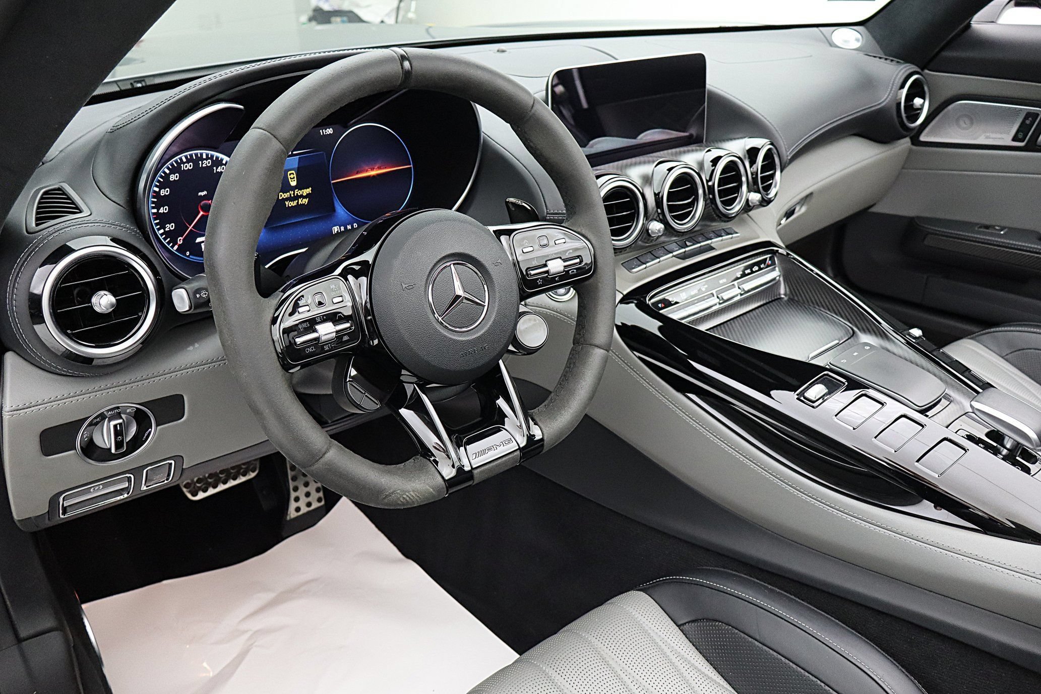 Used 2020 Mercedes-Benz AMG GT C image 30