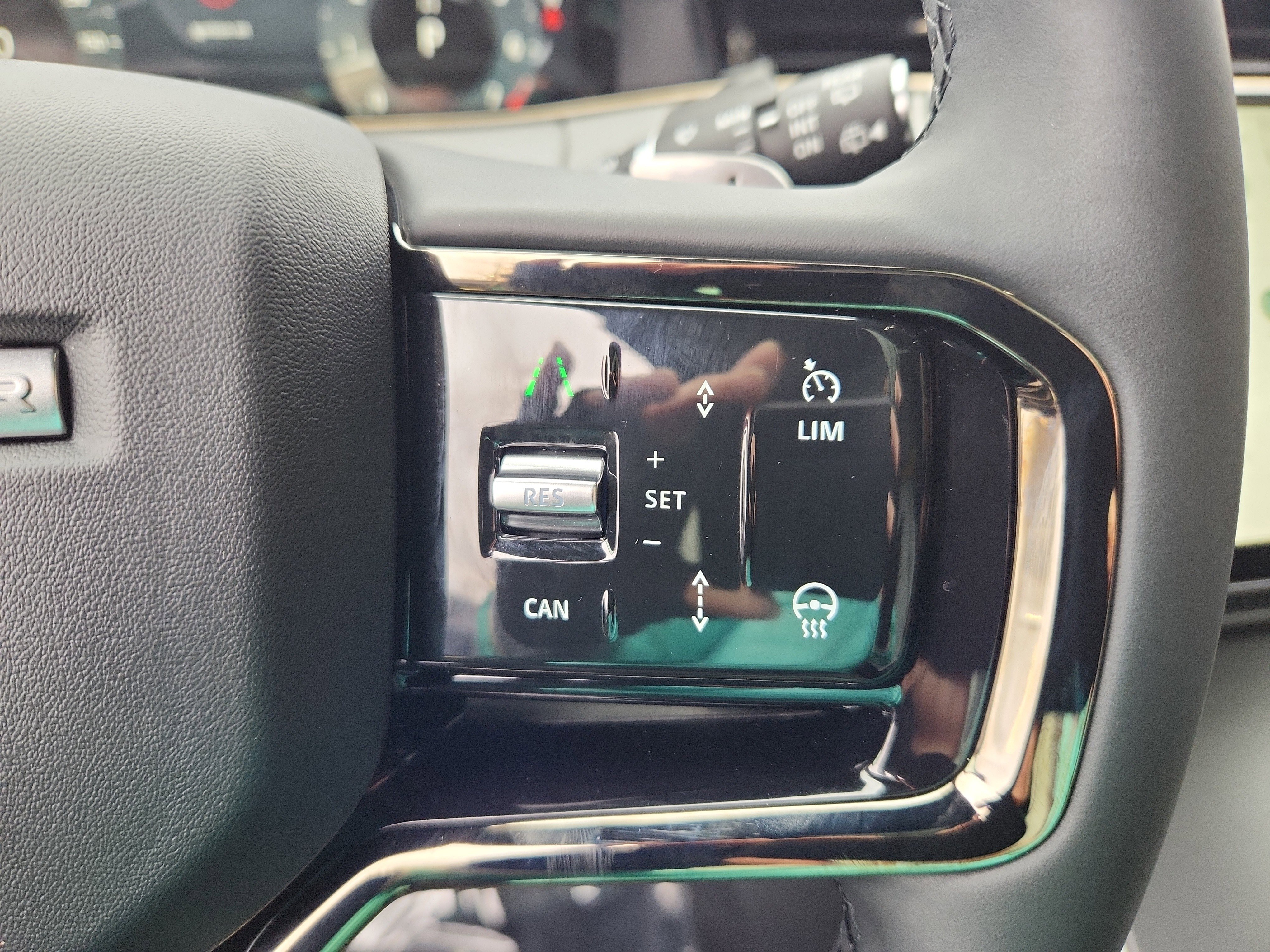 Certified 2026 Land Rover Range Rover Evoque S image 20