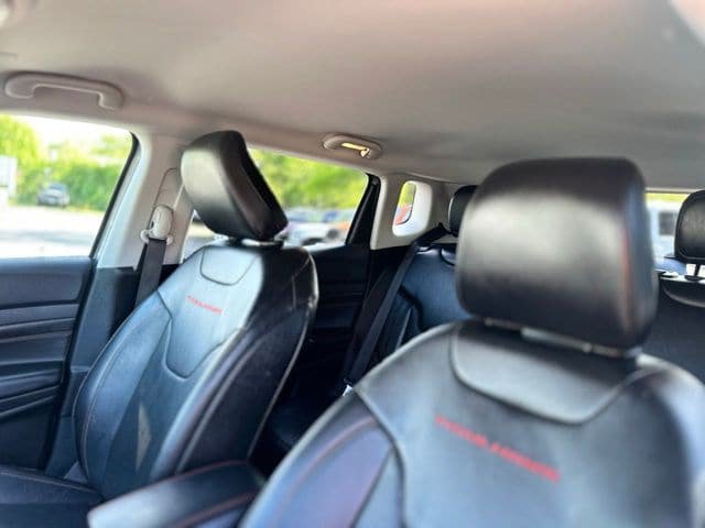 Used 2022 Jeep Compass Trailhawk w/ Trailhawk Elite Group AWD/4WD image 11