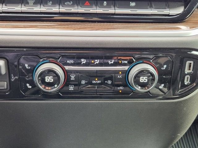 Used 2025 Chevrolet Silverado 2500 LT w/ Convenience Package image 17