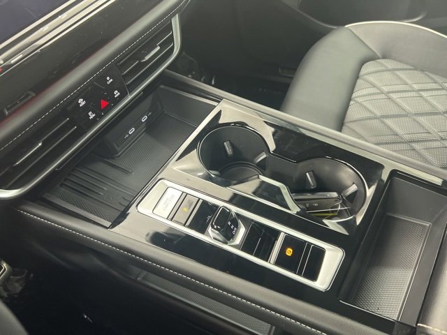 Used 2025 Volkswagen Atlas SEL Premium R-Line image 20