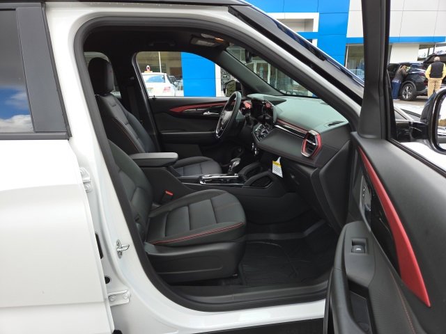 New 2025 Chevrolet TrailBlazer RS w/ Convenience Package image 36