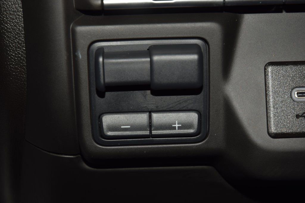 Used 2025 Chevrolet Silverado 2500 W/T w/ WT Convenience Package image 29