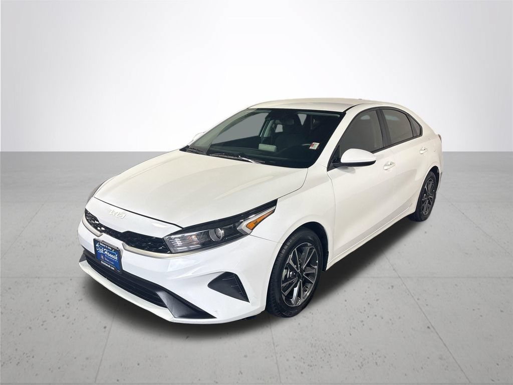 Used 2024 Kia Forte LXS FWD image 2