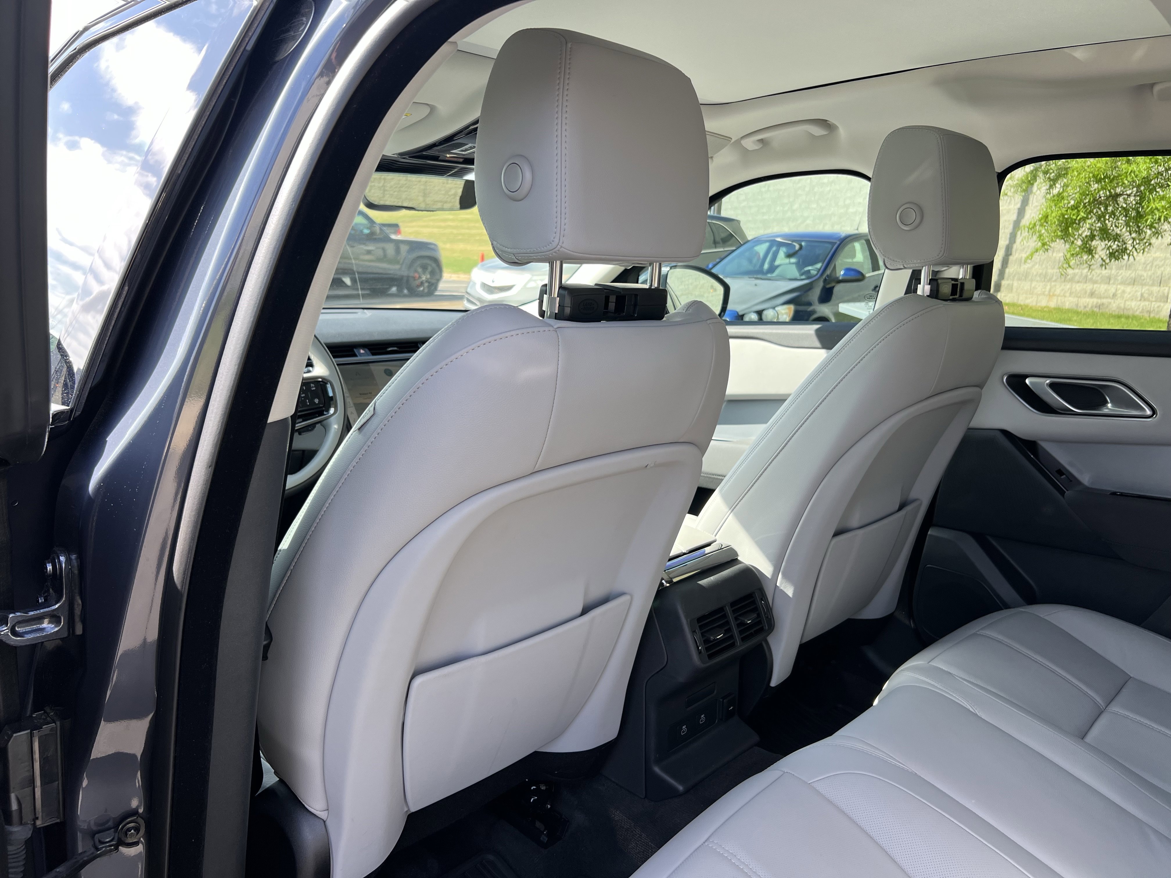 Certified 2025 Land Rover Range Rover Velar S image 35