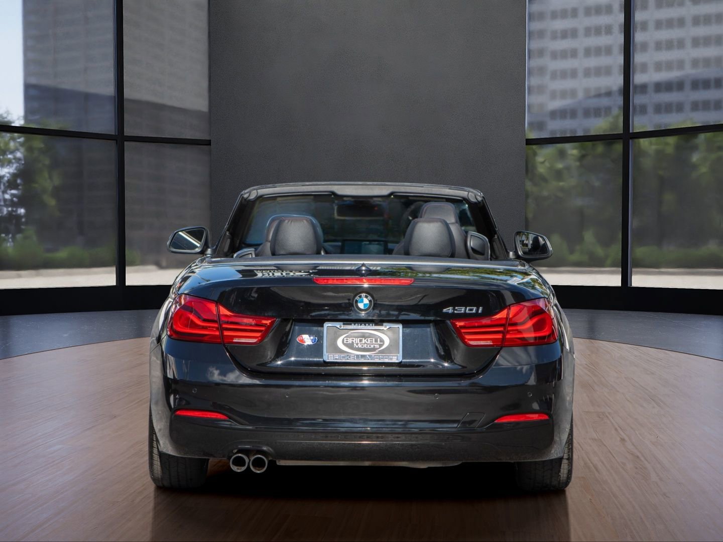 Used 2018 BMW 430i Convertible image 10