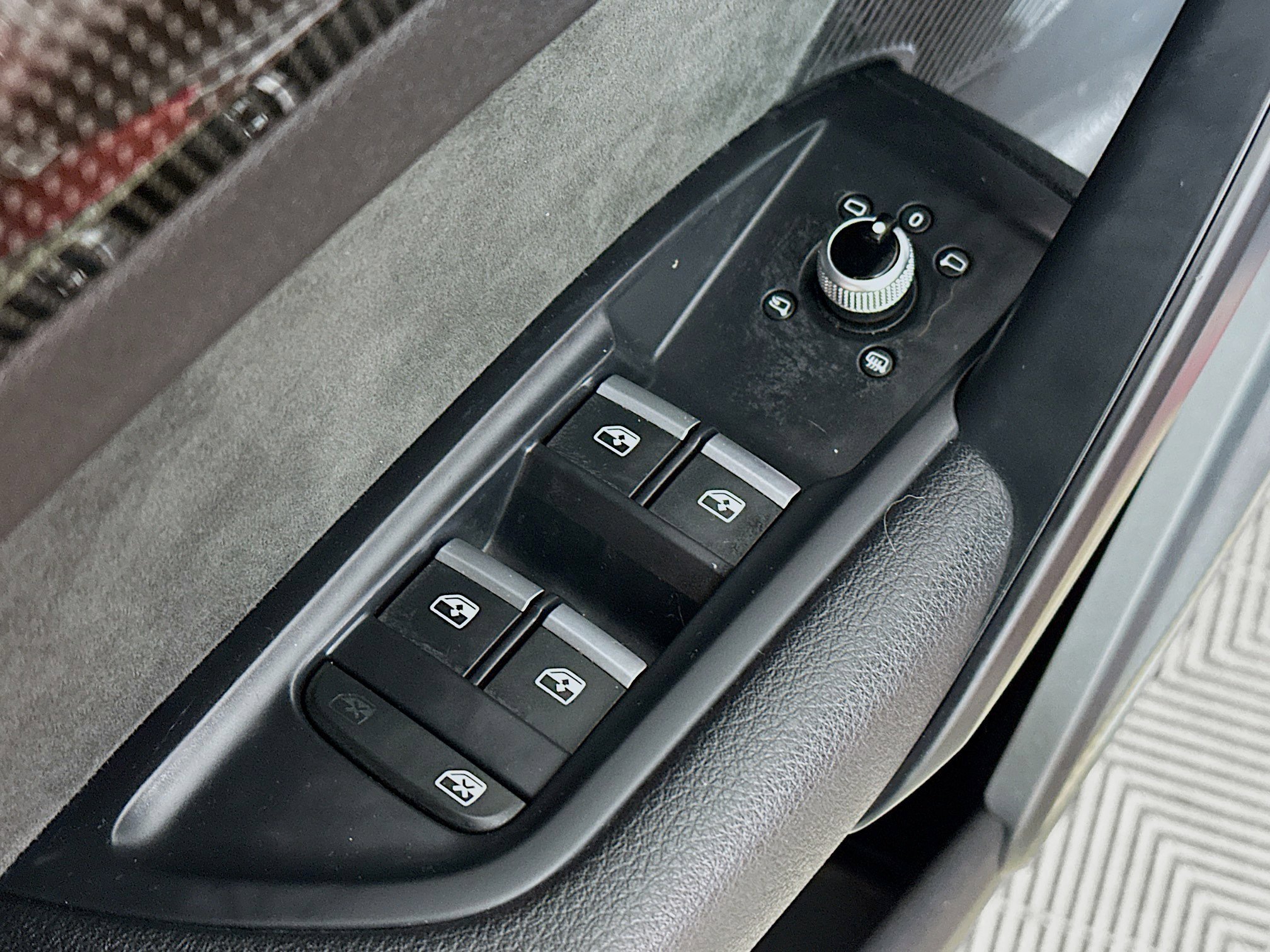 Used 2018 Audi SQ5 Prestige w/ Prestige Package image 18