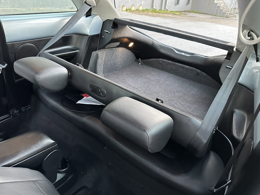 Used 2010 Volkswagen Beetle Coupe image 35