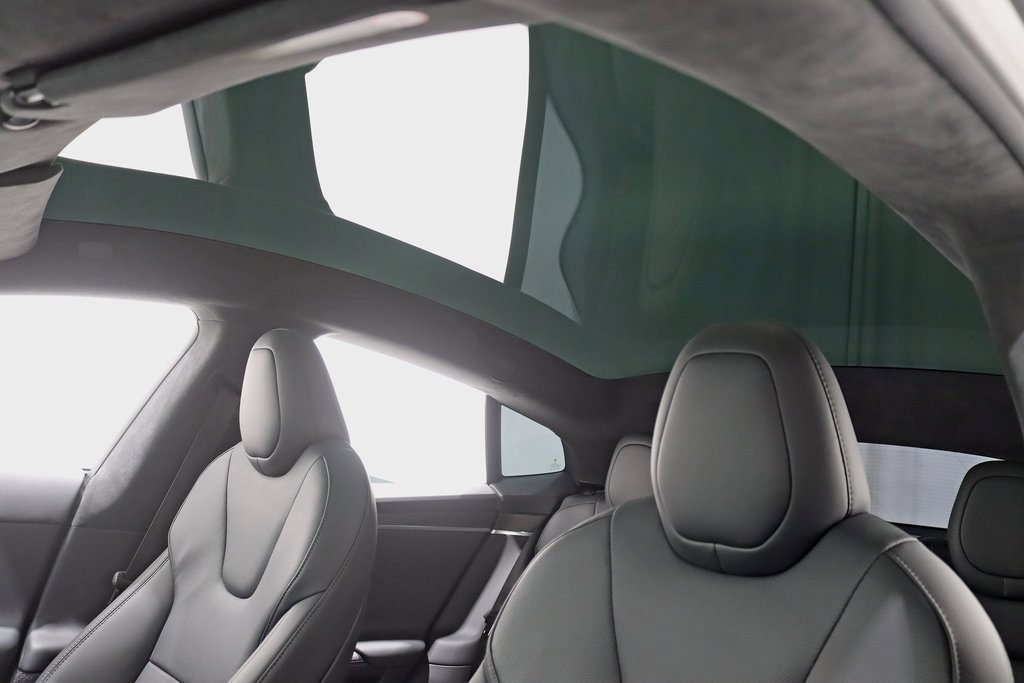 Used 2023 Tesla Model S Standard Range image 33