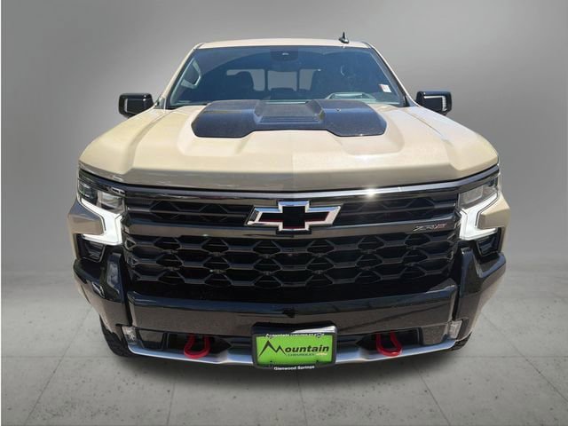 Used 2022 Chevrolet Silverado 1500 ZR2 w/ Technology Package AWD/4WD image 8