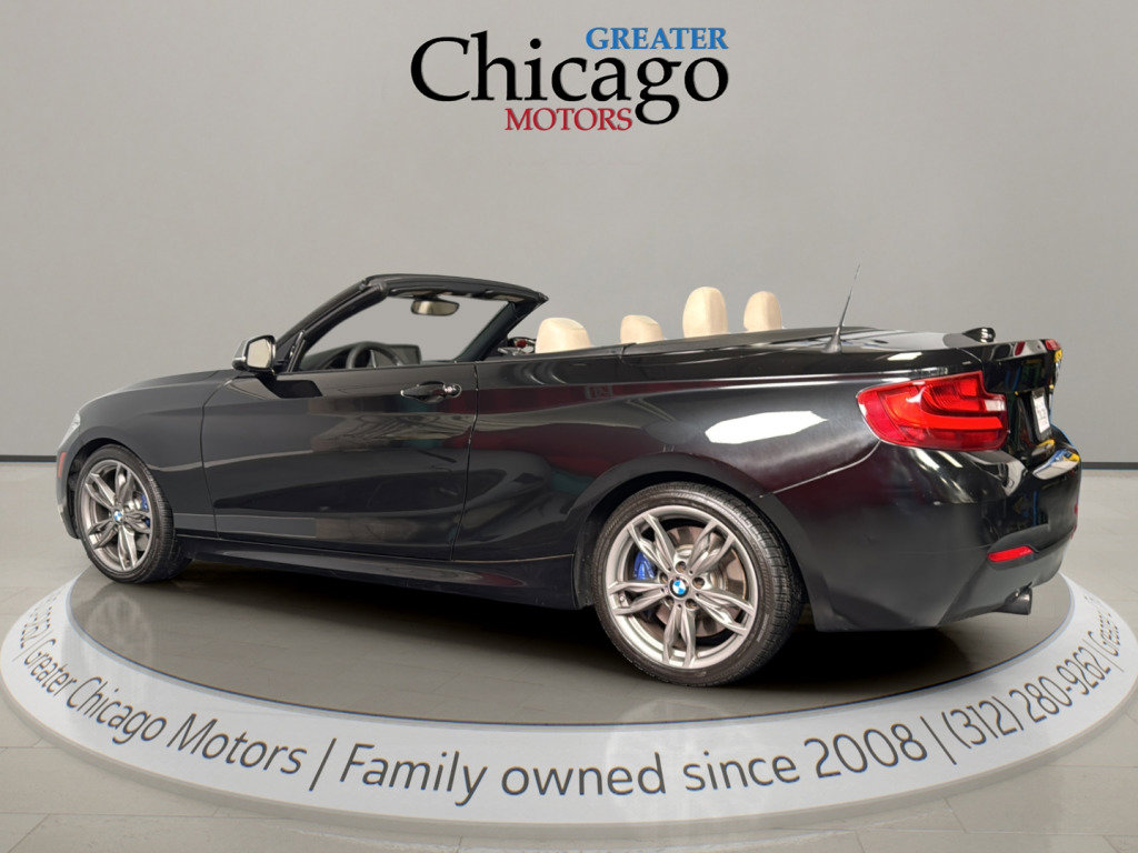 Used 2016 BMW M235i Convertible image 31