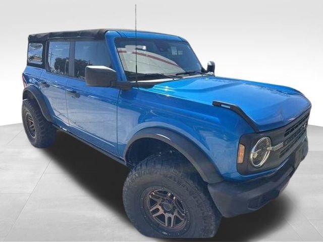 Used 2021 Ford Bronco 4-Door image 3