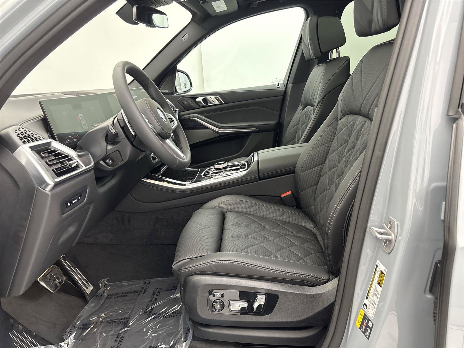 New 2026 BMW X5 xDrive50e w/ Executive Package AWD/4WD image 25