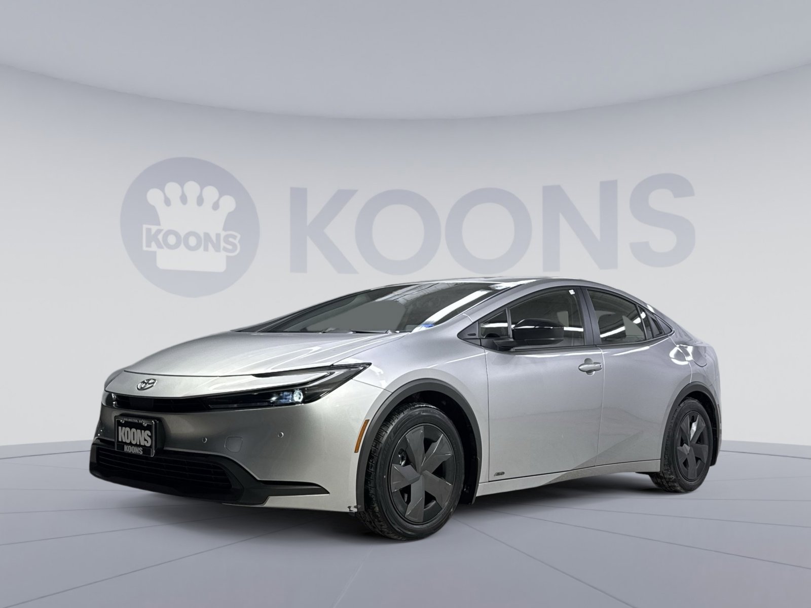 Used 2024 Toyota Prius LE image 1