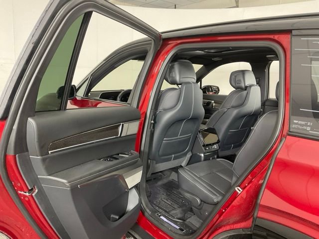 New 2026 Cadillac Vistiq Sport w/ LPO, Floor Liner Package image 29