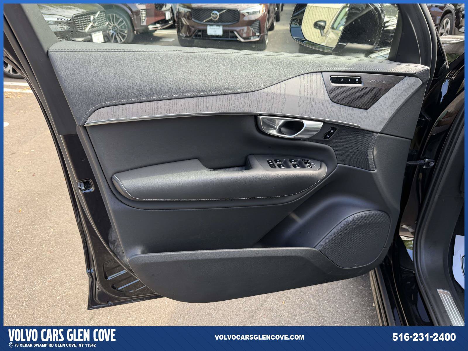 Used 2025 Volvo XC90 T8 Ultra w/ Protection Package Premier AWD/4WD image 13