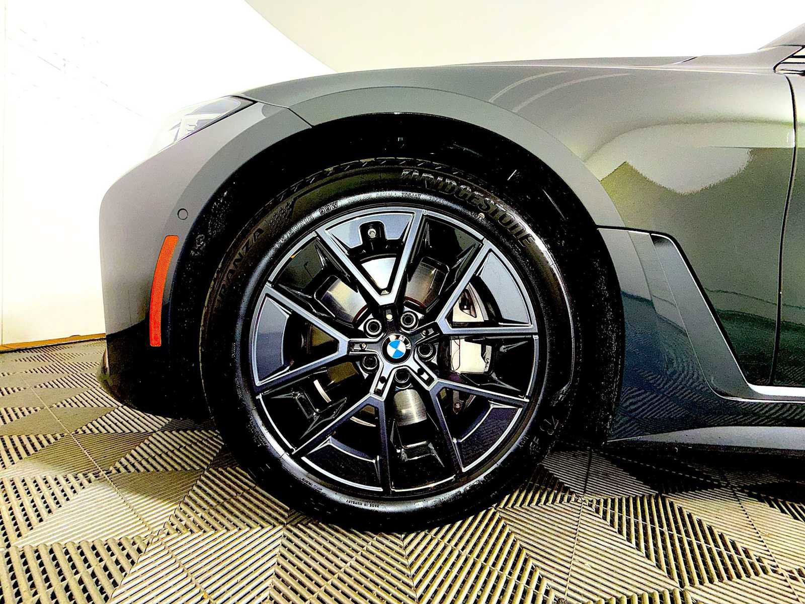 Used 2025 BMW i4 eDrive40 w/ Premium Package image 8