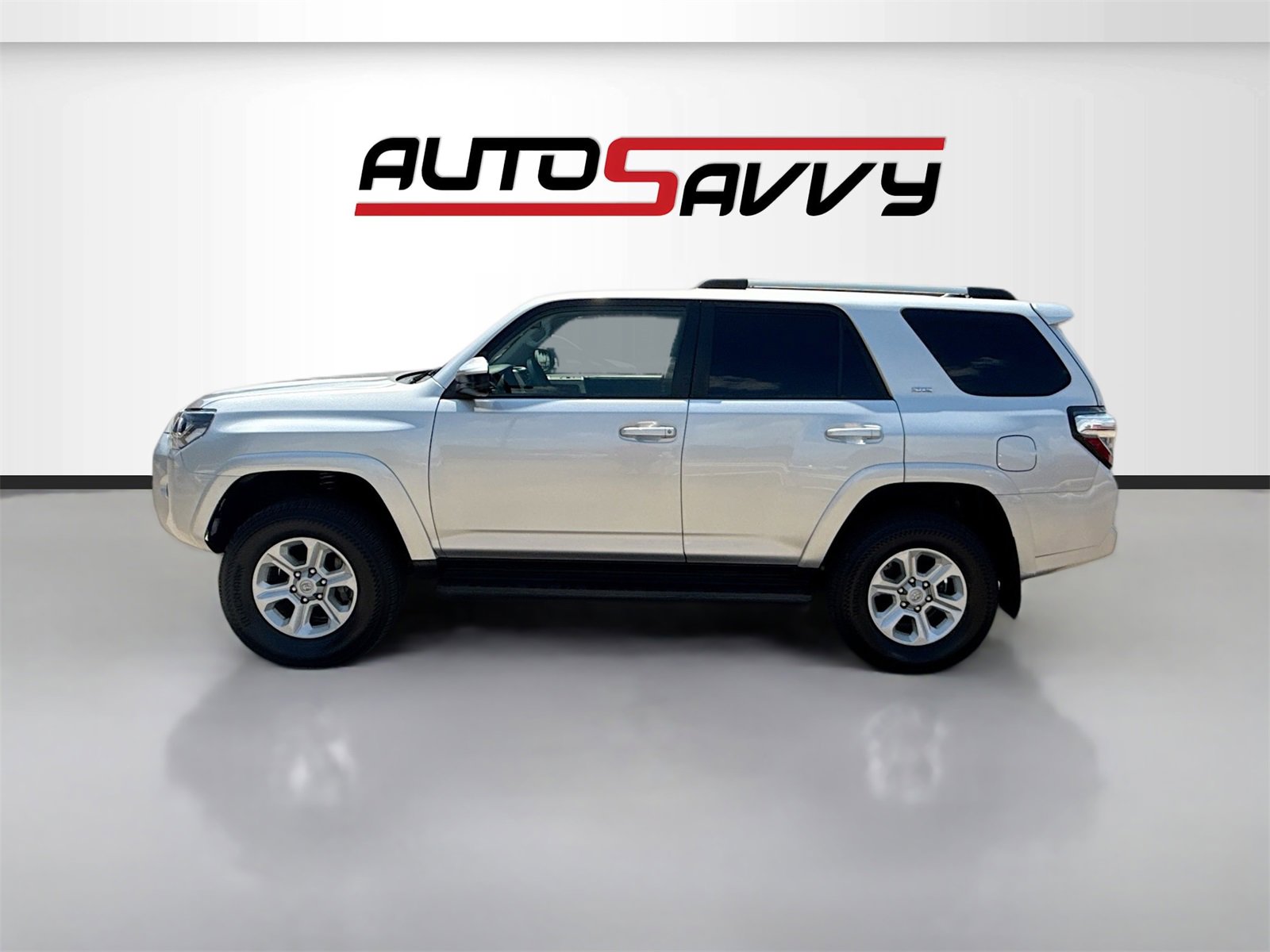 Used 2023 Toyota 4Runner SR5 image 4