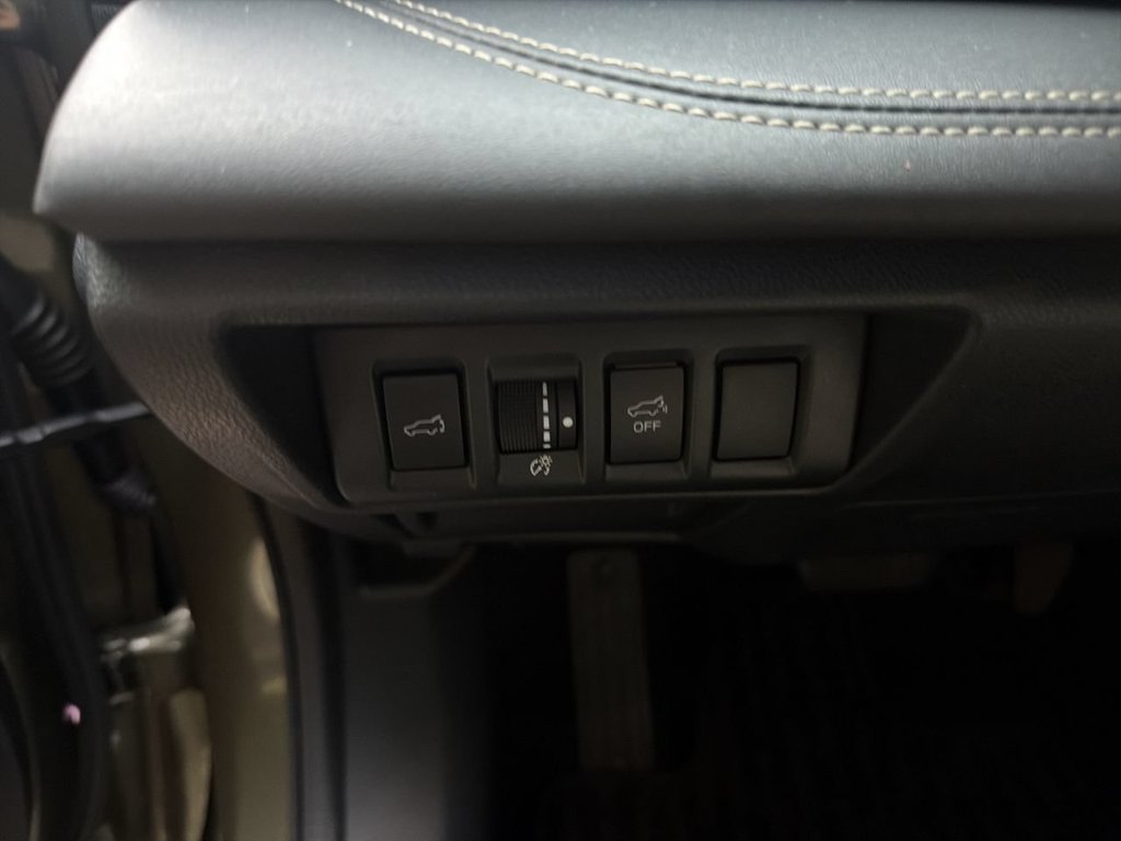 Certified 2022 Subaru Outback Limited AWD/4WD image 17