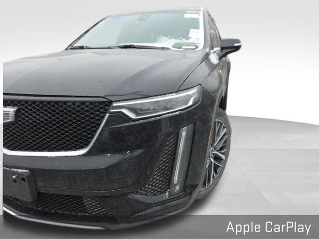 Used 2024 Cadillac XT6 Sport image 2