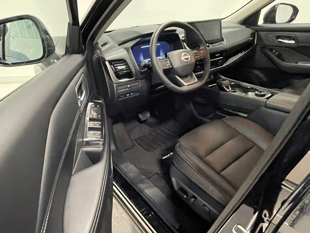 Used 2026 Nissan Rogue SL AWD/4WD image 18