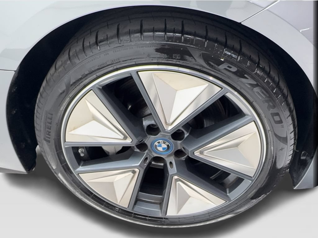 Used 2024 BMW i4 eDrive35 w/ Premium Package RWD image 14