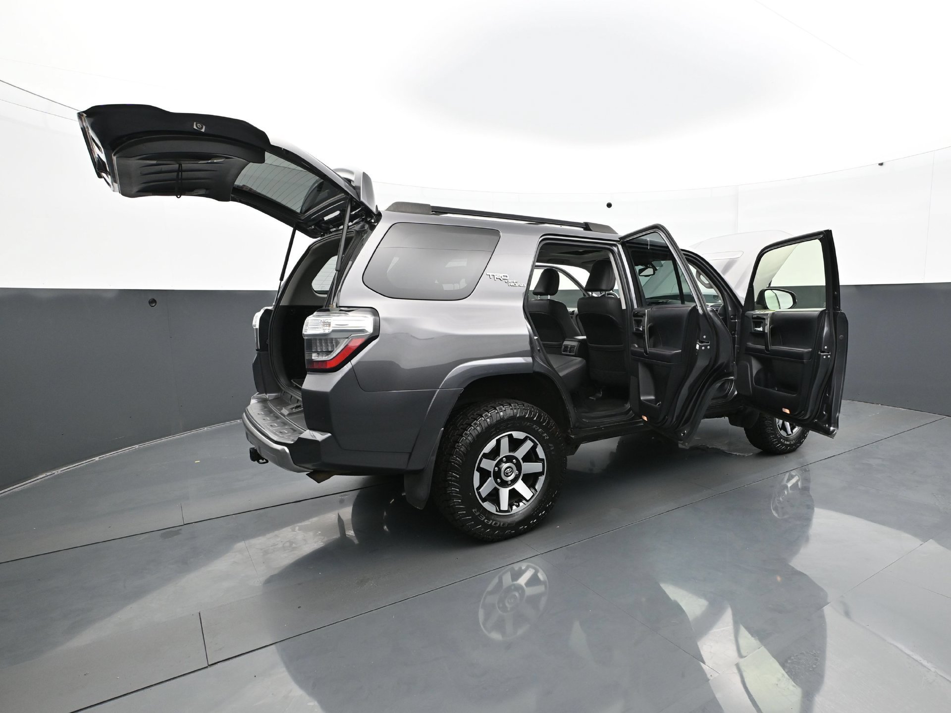 Used 2019 Toyota 4Runner TRD Off-Road Premium AWD/4WD image 37