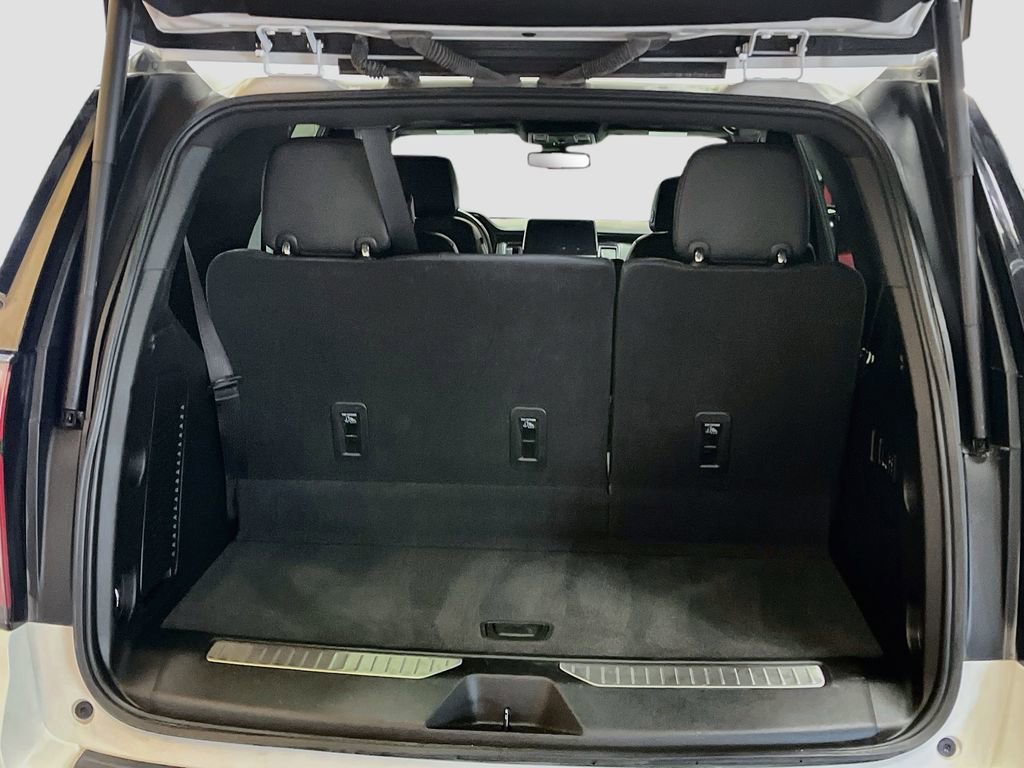 Used 2023 Chevrolet Tahoe RST w/ Luxury Package AWD/4WD image 28