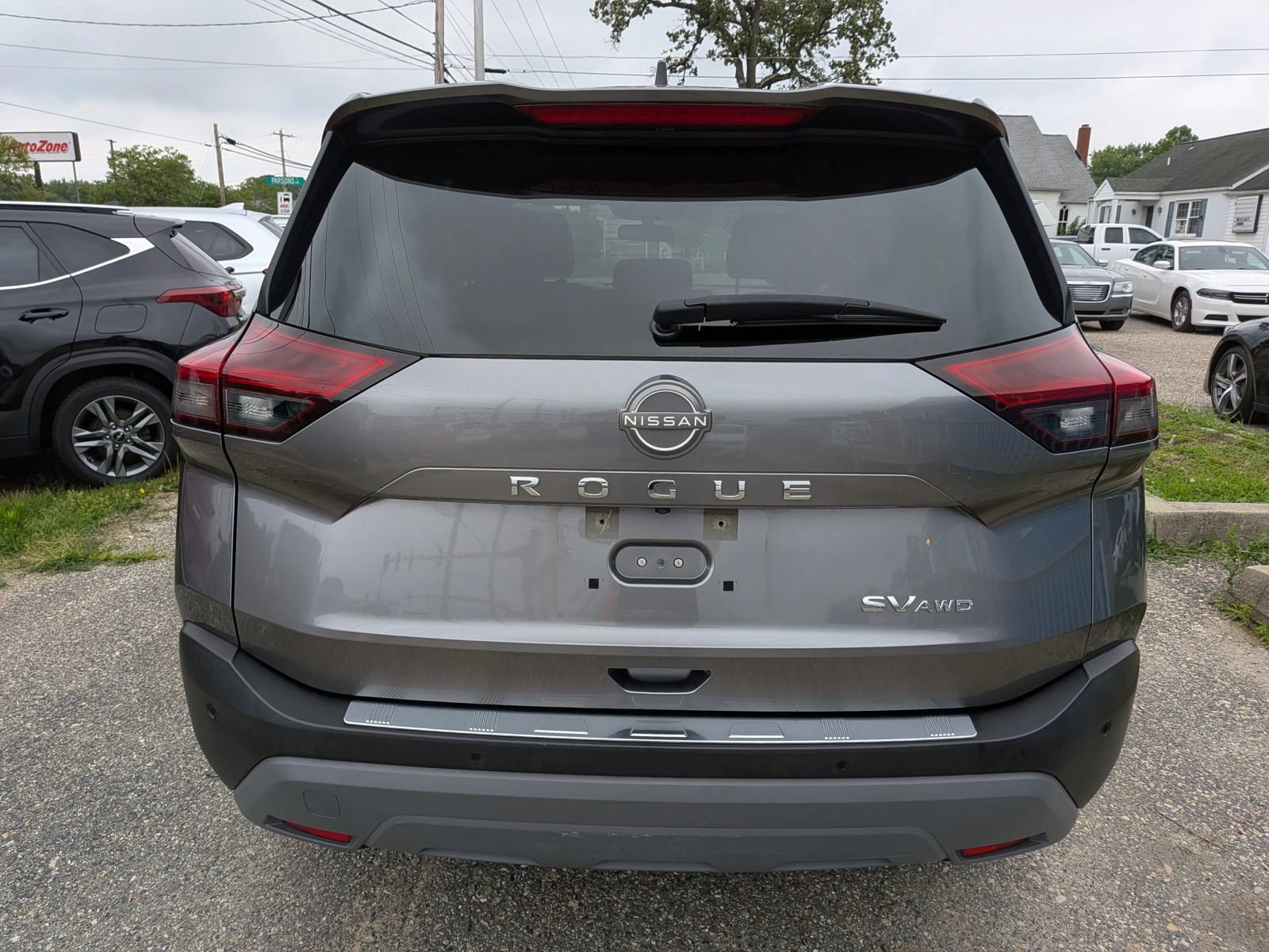 Used 2023 Nissan Rogue SV AWD/4WD image 5