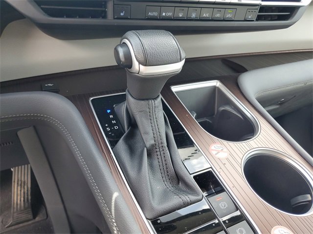 Used 2024 Toyota Sienna XLE image 22