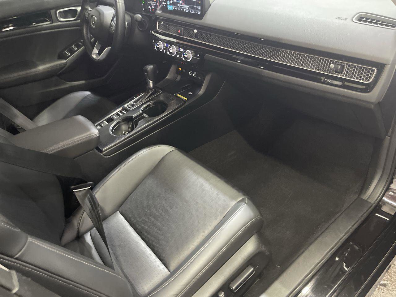 Used 2023 Honda Civic Touring image 25