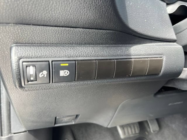 Used 2024 Toyota Corolla LE FWD image 30
