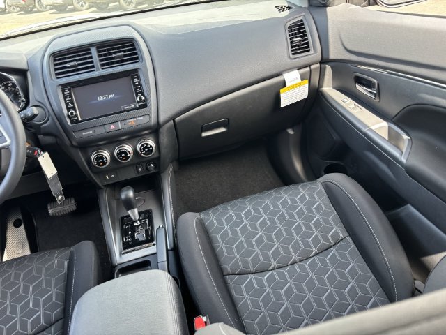 New 2027 Mitsubishi Outlander Sport FWD image 12