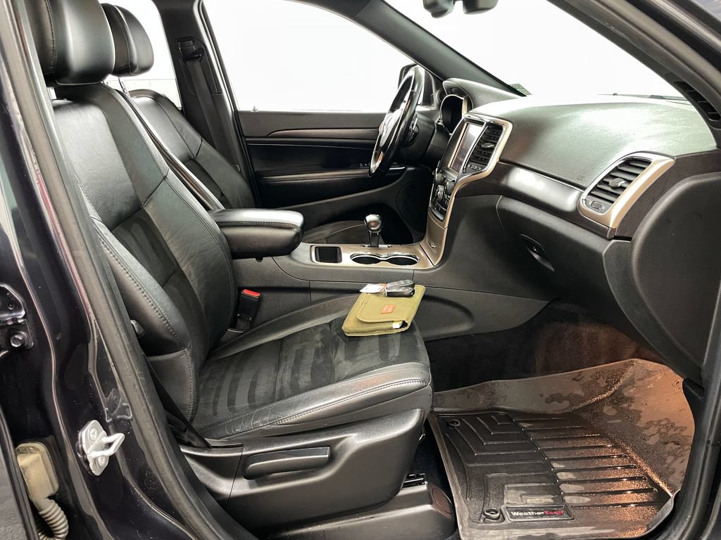 Used 2014 Jeep Grand Cherokee Altitude AWD/4WD image 36