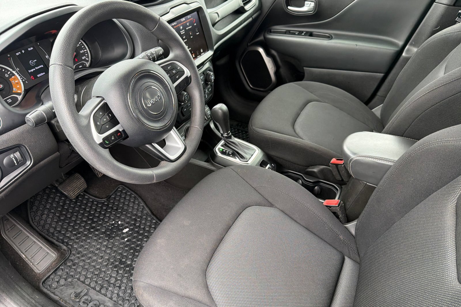 Used 2023 Jeep Renegade Latitude AWD/4WD image 7