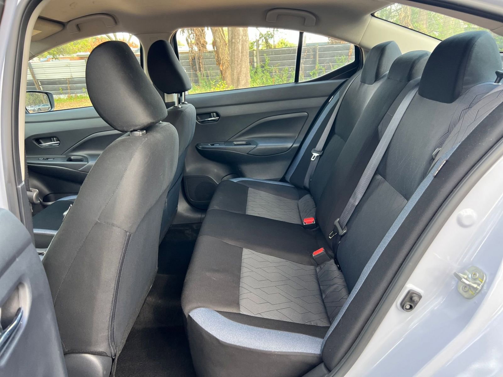 Used 2025 Nissan Versa SV FWD image 35