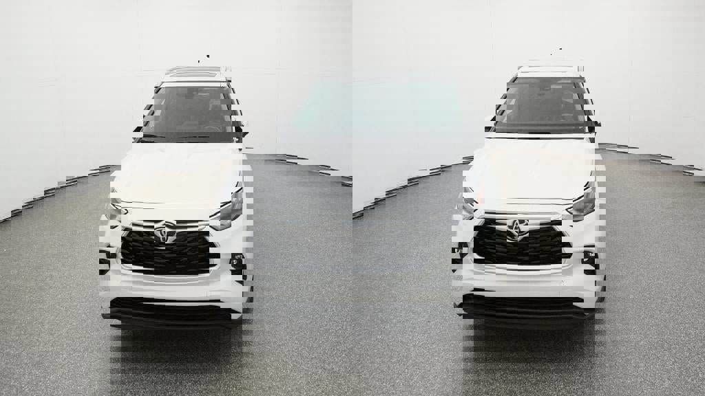 New 2026 Toyota Highlander XLE image 15