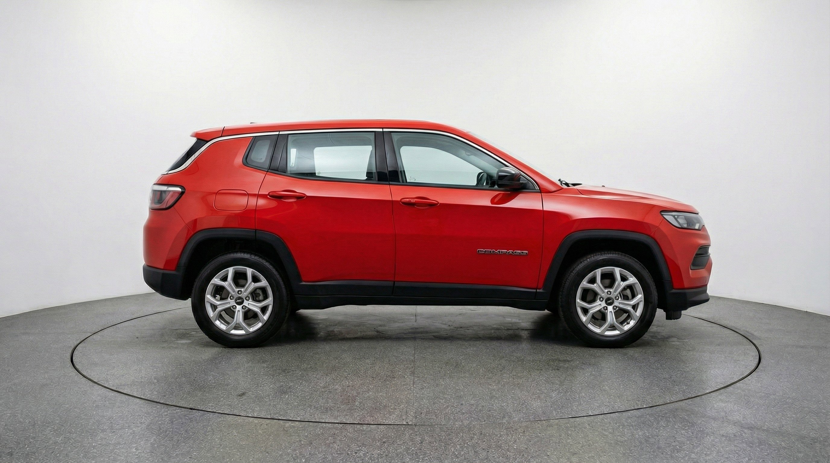 Used 2025 Jeep Compass Latitude image 11