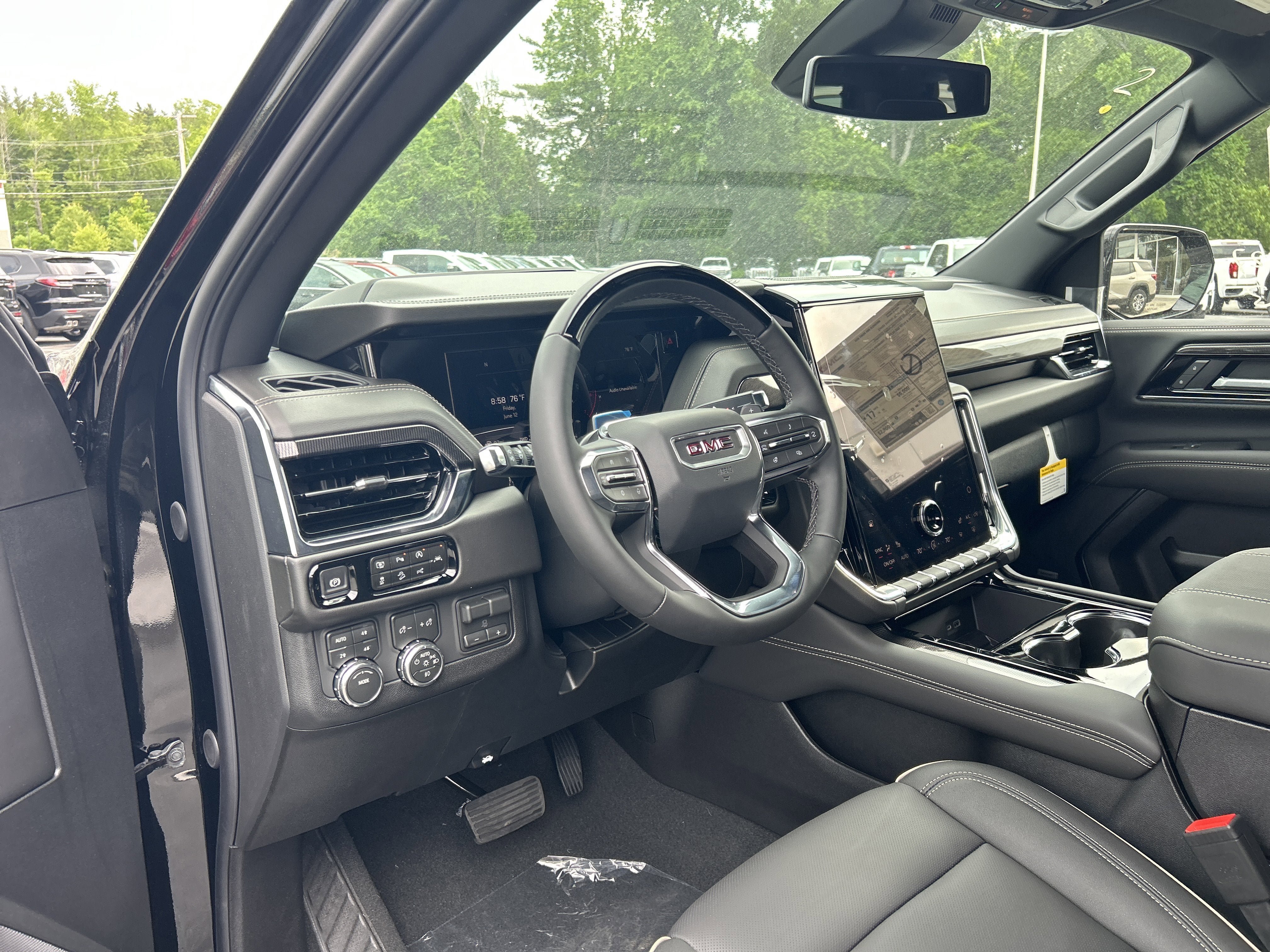New 2026 GMC Yukon Elevation AWD/4WD image 20