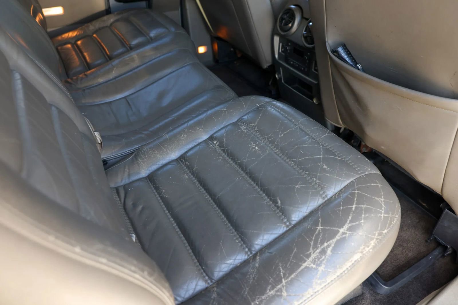 Used 2003 HUMMER H2 w/ Preferred Equipment Group image 15